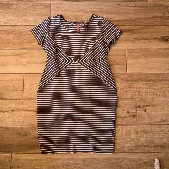 Jessica Simpson Women’s Striped Bodycon Dress Navy White Medium Exposed Zipper - Picture 1 of 6